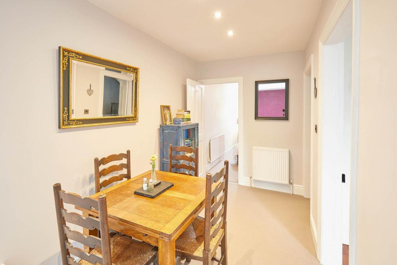 Host & Stay - Kulla Loft Harrogate Bagian luar foto